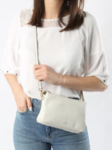 Sac Bandoulière Tradition Cuir Etrier Blanc tradition ETRA0143-vue-porte